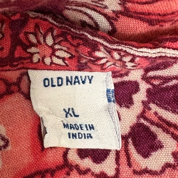 Old Navy Oversized Floral-Print Split-Neck Blouse | Size XL - Picture 6 of 6